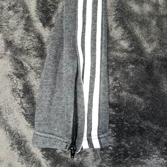 Women’s adidas sweatpants - Picture 5 of 7